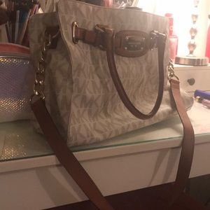 Michael Kors monogram satchel hand bag